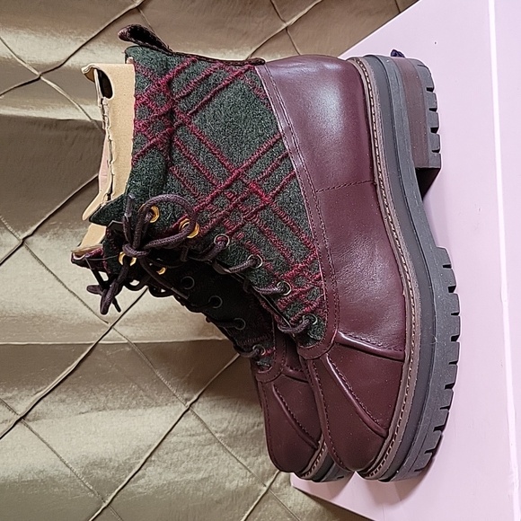 NWT- Louise et Cie ‘Sarni’ Leather Duck Boots - Picture 5 of 10